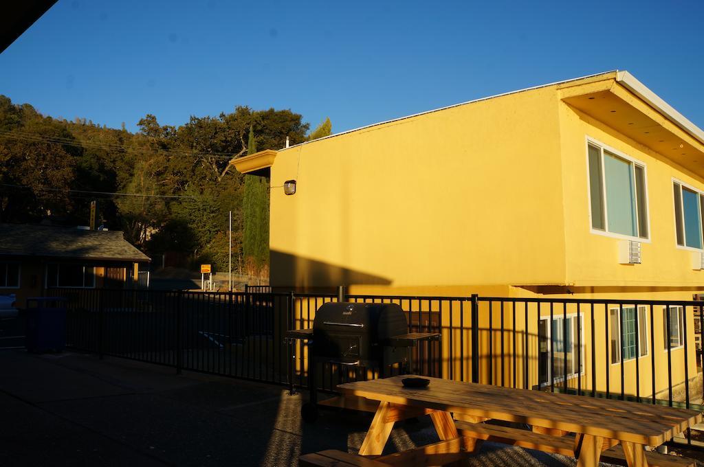 Lake Marina Inn Clearlake Oaks Exterior foto